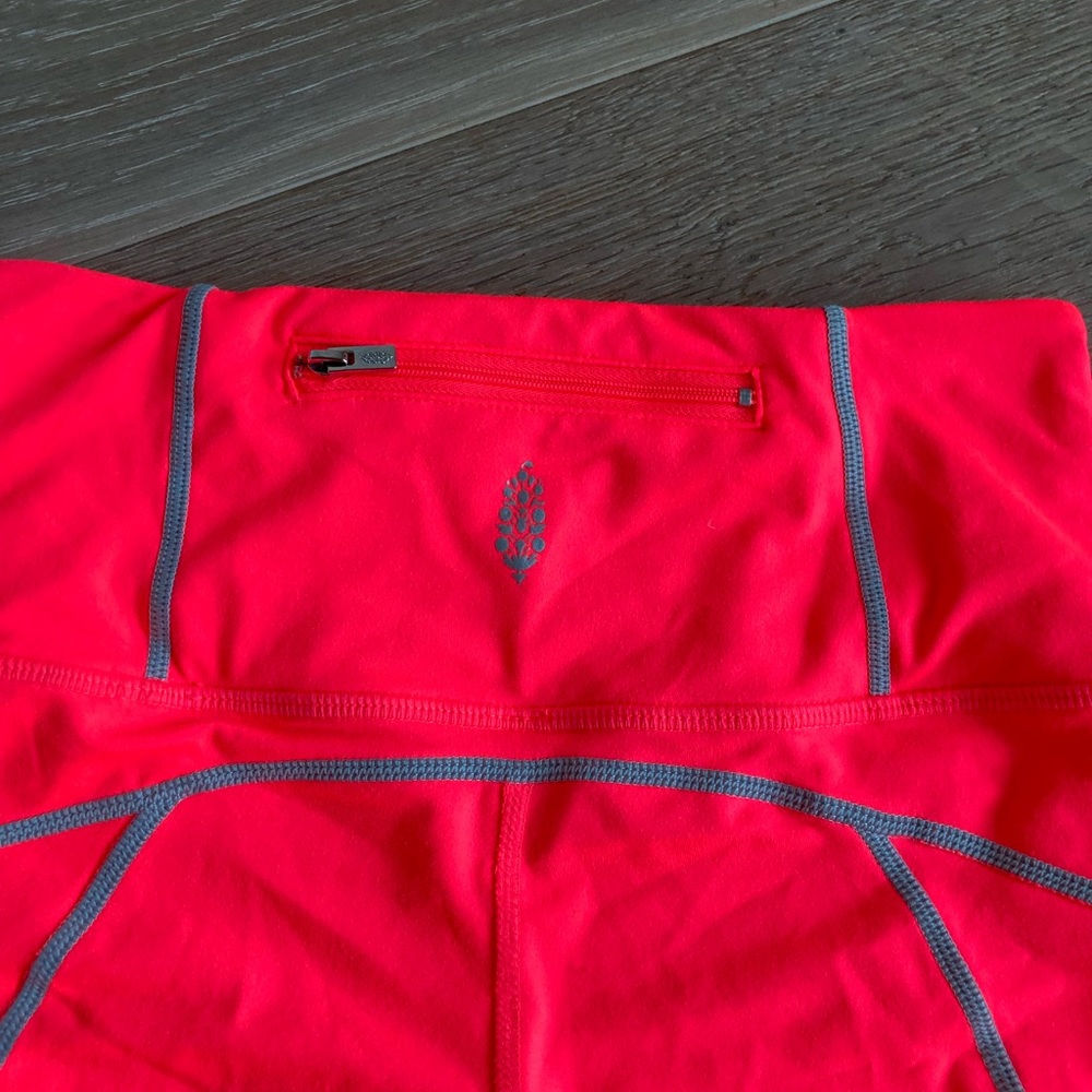 Free People Movement coral hot pink leggings XS - Host Pick. NWOT - Picture 8 of 14